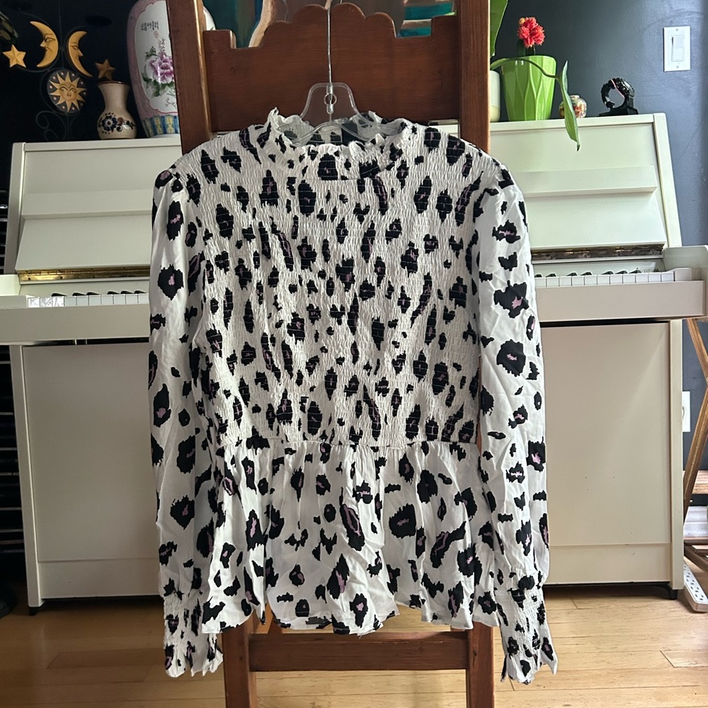 Stylish Black and White Women's Top